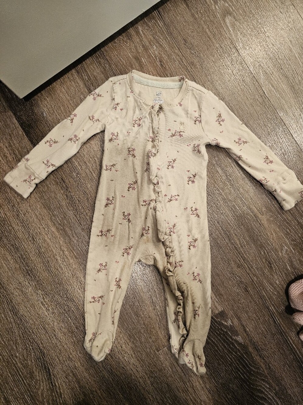 GAP Cream Floral Ruffle Zip-Front Sleep Sack